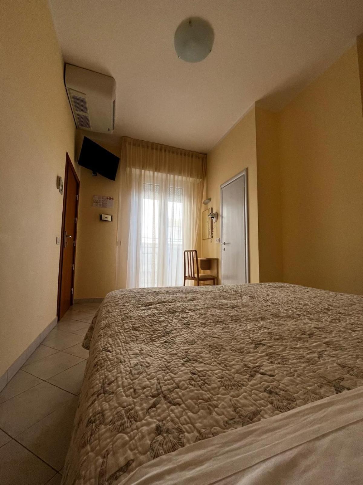 Hotel Giove Dipendenza Hotel Fiamma Cesenatico Exteriér fotografie